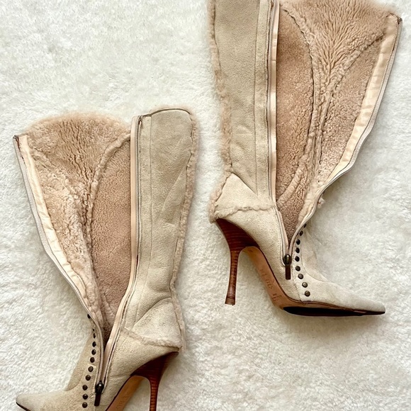 Jimmy Choo Beige Suede Shearling Studded High Heel Boots Sz38.5 - Picture 5 of 6